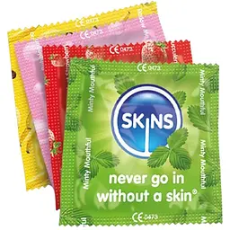Презервативи Skins зі смаками в асортименті