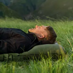 Матрац туристичний надувний двомісний Naturehike CNK2550WS019, 200х125х6.5 см, зелений із вбудованою помпою для надування - мініатюра 9