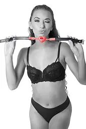 Кляп Sportsheets Sex Mischief Amor Ball Gag (червоний) - мініатюра 5