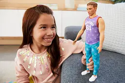 Лялька Barbie Кен Модник в майці Малібу (GRB89) - мініатюра 7