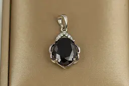 Кулон Xuping Jewelry Сицілія з чорним каменем 1,9 см сріблястий