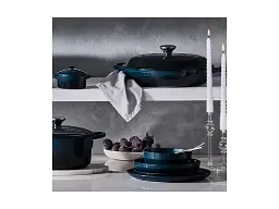 Каструля Le Creuset Signature Cast Iron Shallow Casserole 30 см Nuit (21180301294475) - мініатюра 6