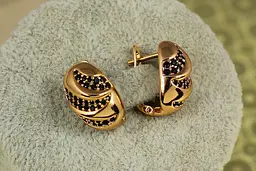 Сережки Xuping Jewelry Гриф із чорними каменями в обідку 1,6 см золотисті - мініатюра 2