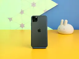 Смартфон Apple iPhone 11 Pro Max 64GB Midnight Green (MWH22) Б/В - мініатюра 6