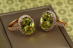 Кільце Xuping Jewelry малинки із салатовим каменем р 17 золотисте - мініатюра 2