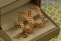 Сережки Xuping Jewelry оверлок 3,1 см золотисті - мініатюра 2