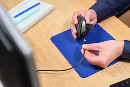 Комп'ютерна миша Trust Bayo + Ergonomic BT/WL/USB-A чорний teh0014102 - мініатюра 2
