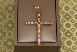 Хрестик Xuping Jewelry з фіанітами та розп'яттям 4,3 см золотистий