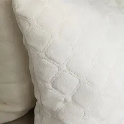 Подушка декоративна ТЕП Velour 40х40 см 410 молочна (3-00437_07365) - мініатюра 3