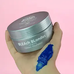Маска для волосся з синім пігментом Bleach Blondes Ice White Toning Treatment Mask Lee Stafford 200 мл - мініатюра 3