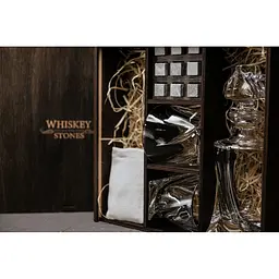 Подарунковий набір віскі Whiskey Stones з камінням для віскі в дерев'яному пеналі №3 + декантер і 2 склянки + щипці + мішечок - мініатюра 5