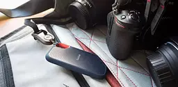 Накопичувач зовнішній SSD 1TB SanDisk Extreme Portable E61 (SDSSDE61-1T00-G25) - мініатюра 3