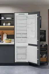Вбудований холодильник Ariston Hotpoint з морозильною камерою (HAC20T321) - мініатюра 2