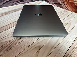 Ноутбук Apple MacBook Air 13" 2020 A2337 M1/8/256 (FVFFTBS3Q6L4) Б/в - мініатюра 5