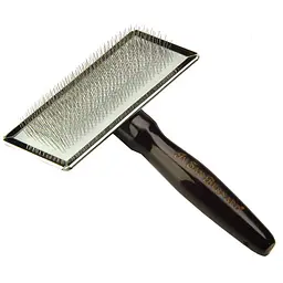 Професійна пуходерка з дерев'яною ручкою середня Iv San Bernard SLICKER BRUSH Medium