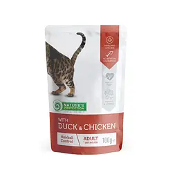 Вологий корм для дорослих котів з качкою і куркою Nature's Protection Hairball with Duck and Chicken, 100г