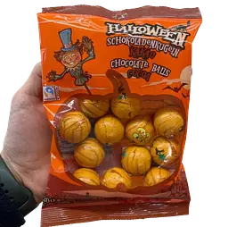 Шоколадні цукерки Halloween Pumpkin Milk Chocolate Balls 200г - мініатюра 5