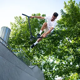 Самокат Micro Ramp, чорний (SA0190) - мініатюра 8