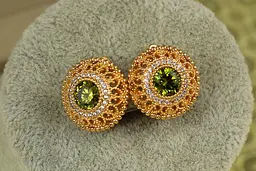 Сережки Xuping Jewelry Бароко з каменем смарагд 1,6 см золотисті