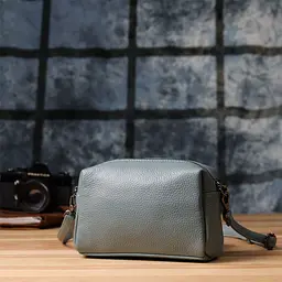 Елегантна жіноча сумка з натуральної шкіри із сучасним декором Vintage 22925 блакитна - мініатюра 10