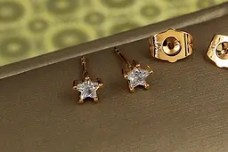 Сережки гвоздики Xuping Jewelry зірочки 5 мм золотисті