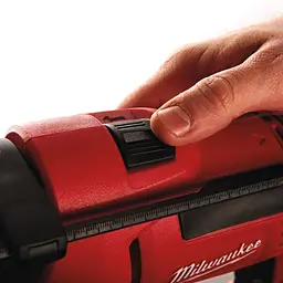 Дриль з ударом MILWAUKEE, PD-705, 705Вт (15Нм) (бічна рукоять, обмежувач глибини, картонне пакування) - мініатюра 4