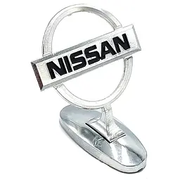 Емблема приціл на капот Nissan Хром сплав на скотчі (Завод)