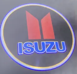 Картридж-вставка логотипу Isuzu на двері 1 шт. - мініатюра 2
