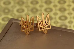 Сережки гвоздики Xuping Jewelry Герб тризуб 1,7 см золотисті - мініатюра 2