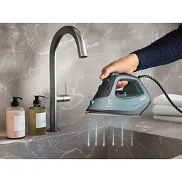 Праска Electrolux Care 500 E5SI2-6OG чорно-зелена - мініатюра 8