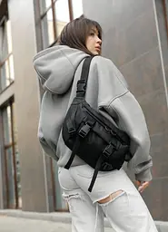 Жіноча сумка бананка Sambag Dynamicdart чорна 38 × 21 × 7 см (80411065) - мініатюра 2