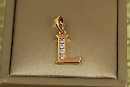 Кулон Xuping Jewelry літера L 1.5 см золотистий