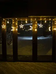 Гірлянда на вікно Тепле світло 3 метри Бахрома Зірки та Місяць 138 лампочок Laplandia світлодіодна від мережі (ww.02.5Т.138+L) - мініатюра 4