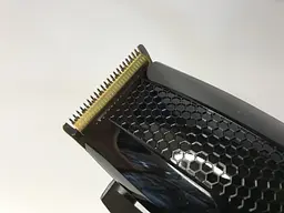 Машинка для стрижки волосся Gemei GM 807 (титанові леза) - мініатюра 4