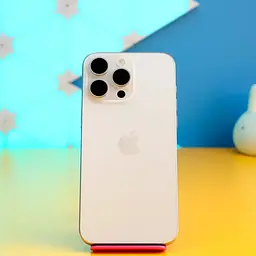 Смартфон Apple iPhone 15 Pro Max 512GB White Titanium (MU7D3) Б/В [172992]