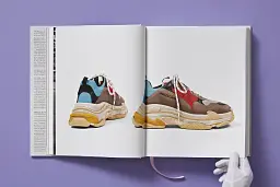 Shoes A-Z. The Collection of The Museum at FIT - мініатюра 3