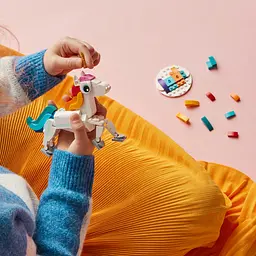 Конструктор LEGO Creator Магічний єдиноріг 3 в 1, 145 деталей (31140) - мініатюра 4