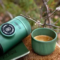 Портативна кавоварка Wacaco Nanopresso + Case Green (WNANOGREEN) [168814] - мініатюра 4