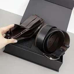Подарунковий чоловічий набір Handycover 2502 (гаманець та ремінь) коричневий в коробці - мініатюра 4