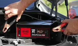 Зарядний пристрій автомобільного акумулятора Heyner Pro 12V 14–120 A/год (931100) - мініатюра 8