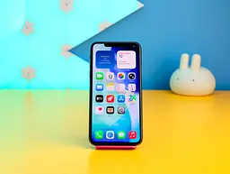 Смартфон Apple iPhone 11 Pro Max 256GB Space Gray (MWH42) Б/В [172526] - мініатюра 2