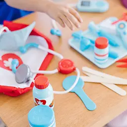 Ігровий набір Melissa & Doug Лікар (SM93606/6074884) - мініатюра 5