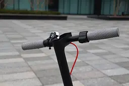 Електросамокат E-scooter M365 Pro 11Ah чорний (модель 2025 року) - мініатюра 7