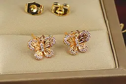 Сережки гвоздики Xuping Jewelry метелик із круглими різкими крильцями 10 мм золотисті