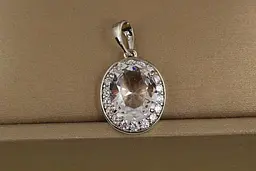 Кулон Xuping Jewelry малинки білий камінь 1.7 см сріблястий