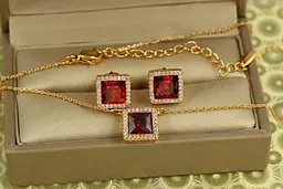 Набір Xuping Jewelry червониий квадрат золотистий