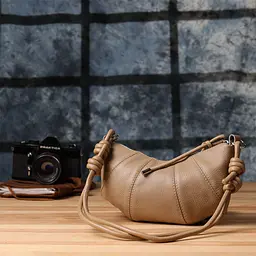 Стильна жіноча напівкругла сумка з натуральної шкіри Vintage 22933 бежева - мініатюра 9