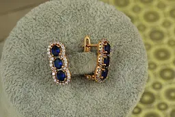 Сережки Xuping Jewelry Семафор із синіми каменями 1,6 см золотисті - мініатюра 2