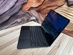 Ноутбук Apple MacBook Air 13.6" 2022 M2/8/256 (M951W5XMQQ) Б/в - мініатюра 3