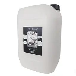 Універсальний шампунь для тварин з короткою шерстю Iv San Bernard Universal Milk молочний 10 л